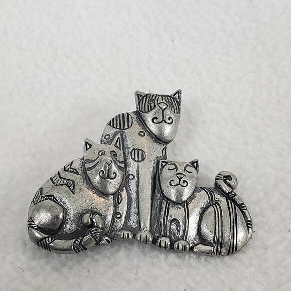 CAT Lovers! VINTAGE Craft SEAGULL PEWTER 3 Cats Sitting Brooch Pin 1.75” - Picture 1 of 7